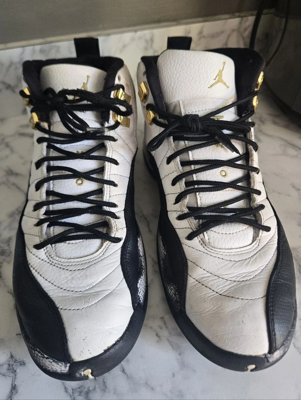 Air jordan 12 retro royalty taxi